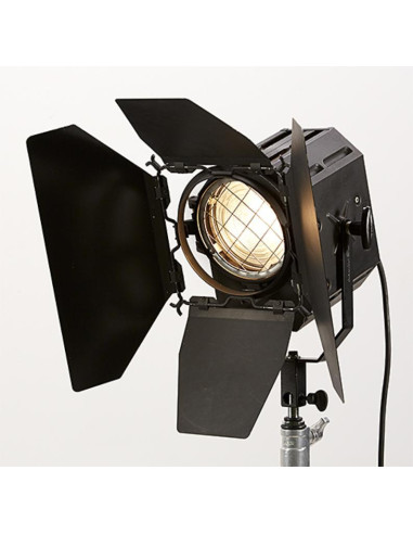 1 kW strand source zoom