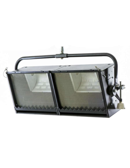 2 x 1250 W soft light IRIS 2