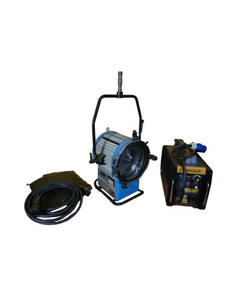 ARRI Compact HMI 4000-Watt Fresnel Light Kit