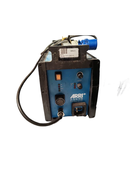 ARRI Compact HMI 4000-Watt Fresnel Light Kit