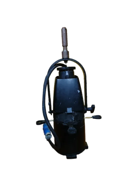 STRAND LEKO 40 SOURCE FOUR ZOOM